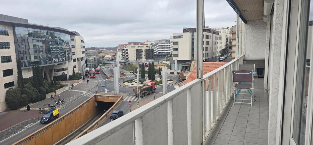 Charmant T2 Beziers Centre Ville Avec Balcon Exterior foto